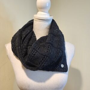 LIZ CLAIBORN Black Knit Infinity Scarf With Silver Threads OS